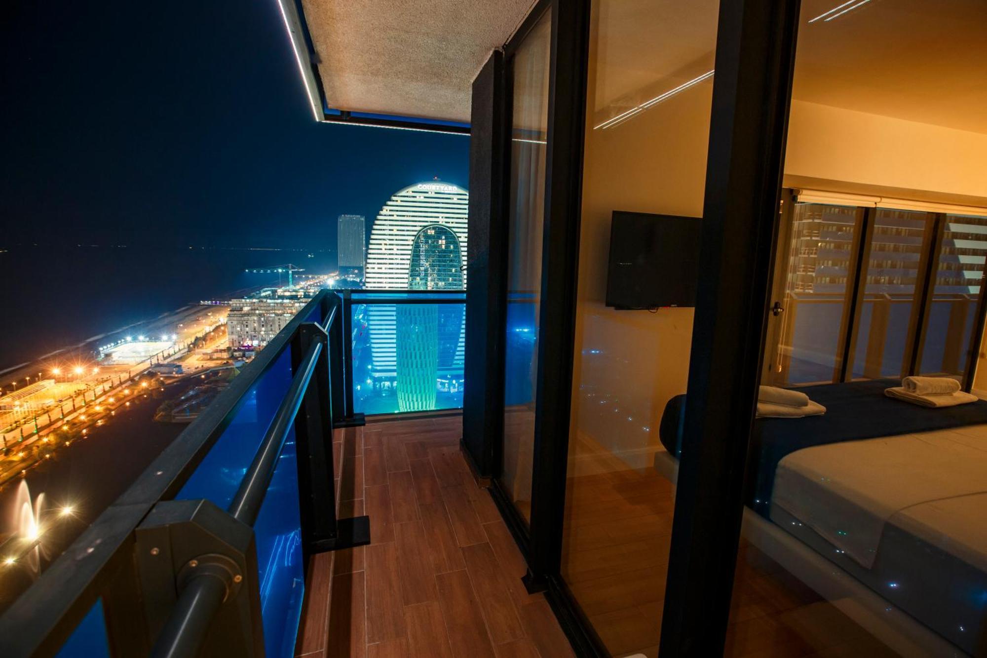 Panorama Orbi Beach Resort Center Suite Batumi Exteriör bild
