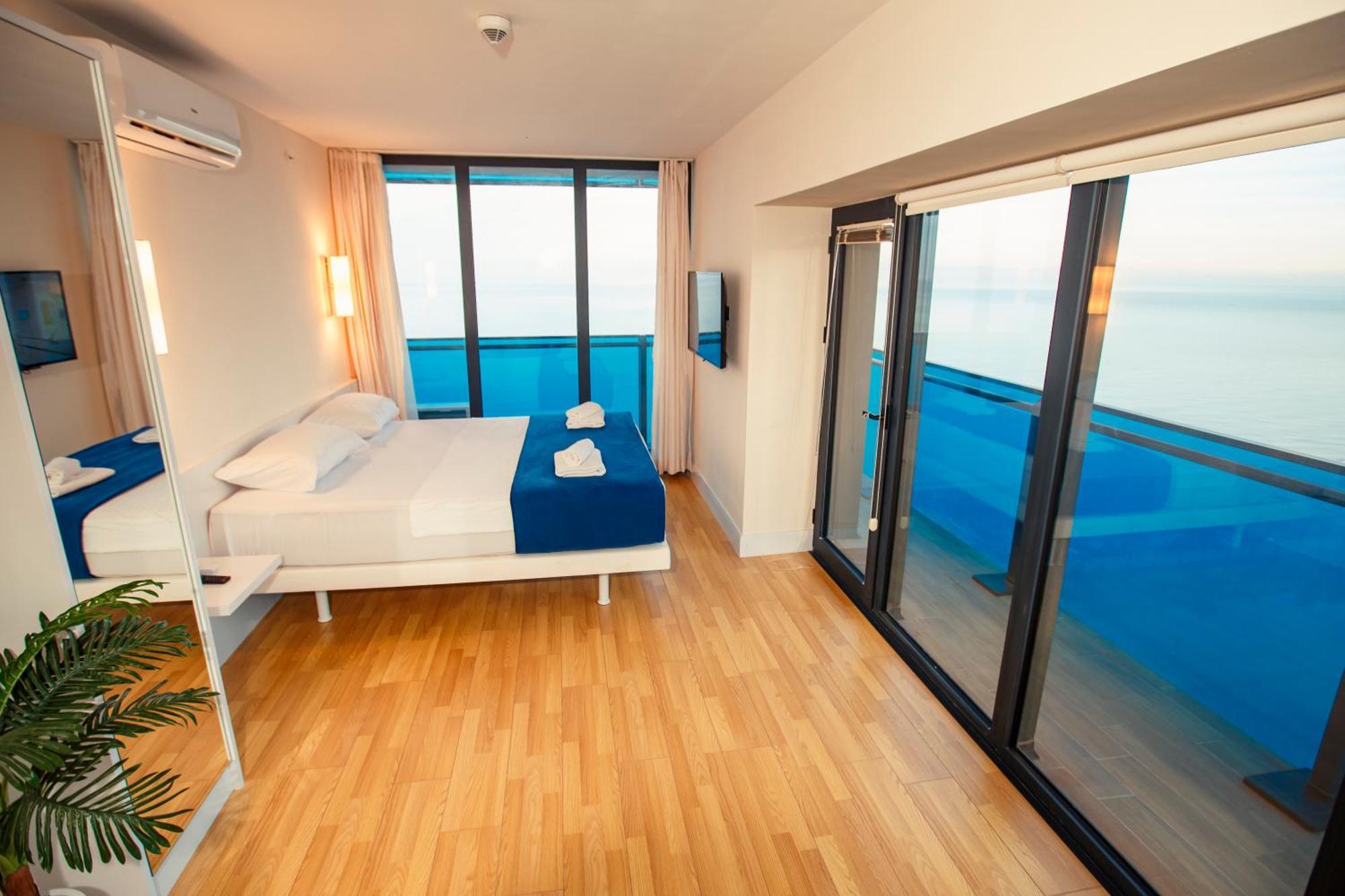 Panorama Orbi Beach Resort Center Suite Batumi Exteriör bild