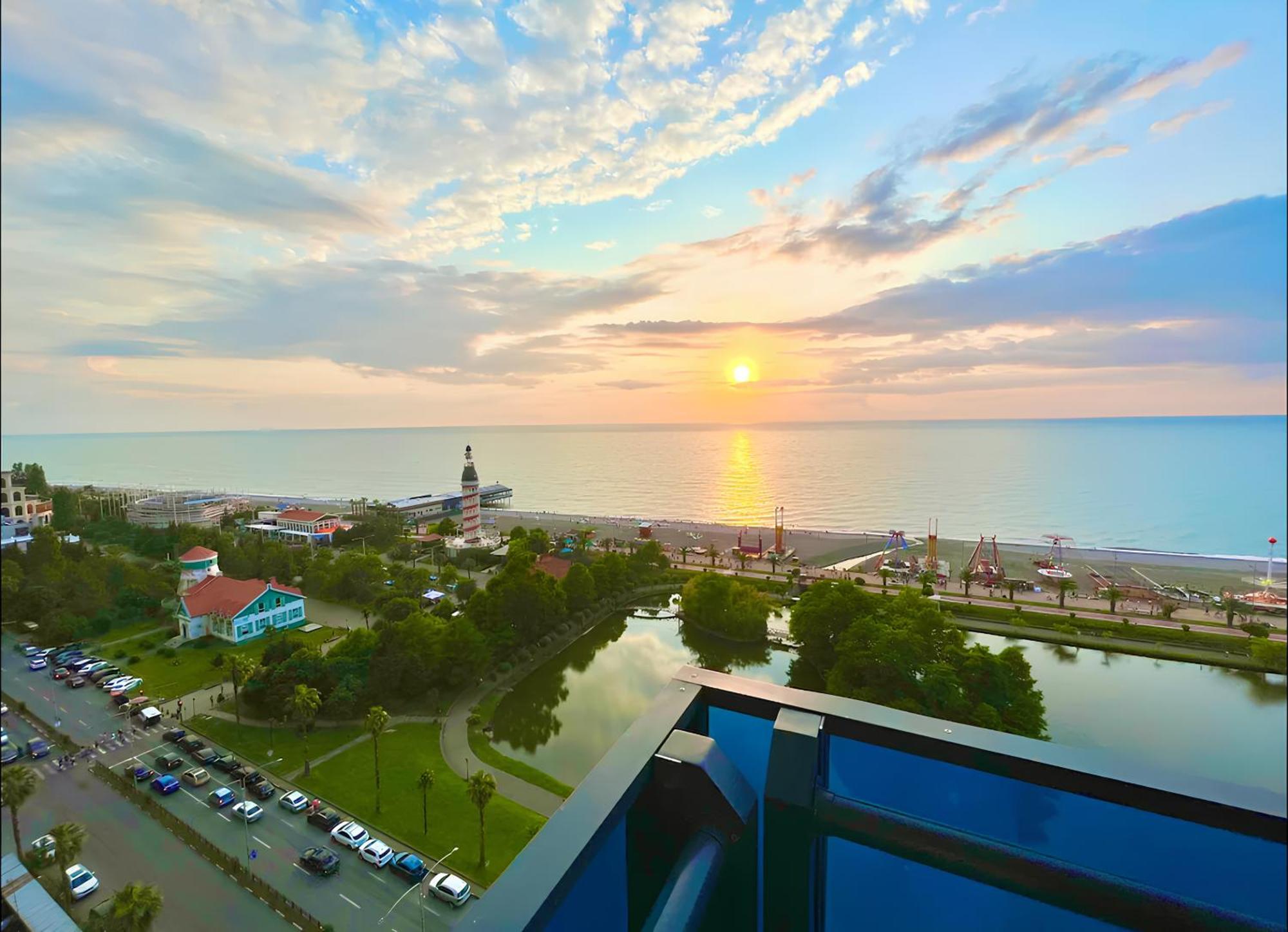 Panorama Orbi Beach Resort Center Suite Batumi Exteriör bild